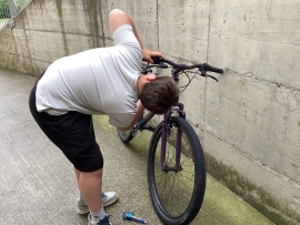 Una vecchia bici può tornare nuova. E anche la fiducia in sé stessi può crescere, pezzo dopo pezzo
