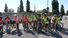 I ragazzi della seconda media Bellavitis in uscita in bici a Rosà